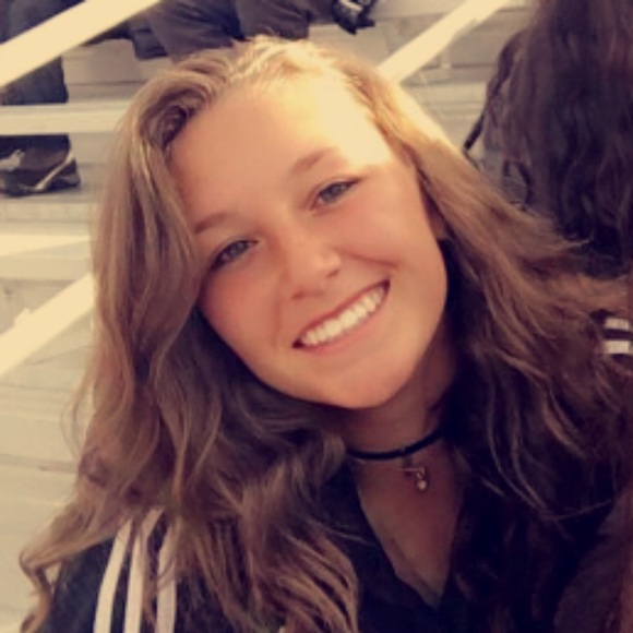 Meet your Posher, Taylor - Picture 5 of 8